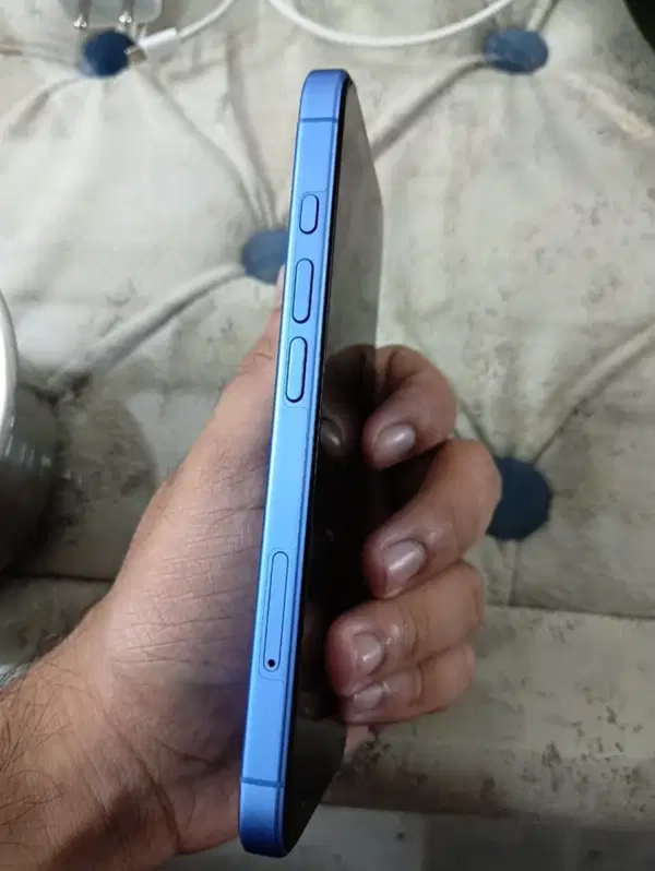 iPhone 16 128GB Ultramarine — Used, 93% Battery, With Bill thumbnail 3